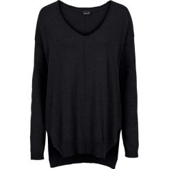 Sweter z dekoltem w serek bonprix czarny. Swetry marki bonprix. Za 37.99 zł.