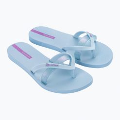 Japonki damskie Ipanema Kirei Chic. Niebieskie klapki Ipanema, bez wzorów, bez obcasa. Za 79.99 zł.