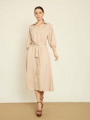 BGN Sukienka w kolorze beżowym rozmiar: 34. Brązowe sukienki BGN, na co dzień, bez wzorów, z tkaniny, bez kołnierzyka, bez ramiączek, midi, proste. Za 143.99 zł.