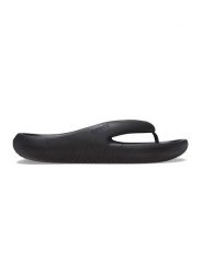 Crocs Japonki "Mellow" w kolorze czarnym rozmiar: 36/37. Czarne klapki Crocs, bez wzorów, z otwartym noskiem, bez obcasa. Za 138.45 zł.