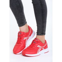 Czerwone Buty Sportowe Out Of Reach. Czerwone obuwie sportowe Born2be, bez zapięcia. Za 79.99 zł.