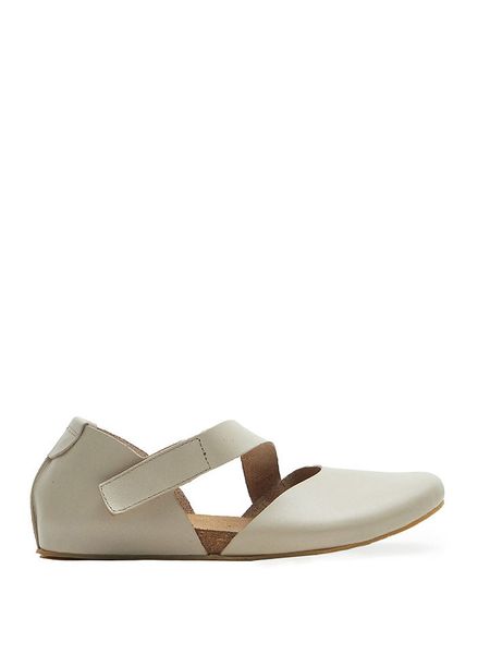 Comfortfusse Skórzane baleriny w kolorze beżowym rozmiar: 38. Brązowe baleriny Comfortfüße, bez wzorów, z okrągłym noskiem, bez obcasa. Za 192.33 zł.