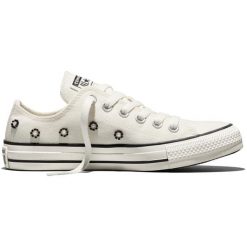 Buty sportowe Converse Chuck Taylor All Star. Białe obuwie sportowe Converse, bez wzorów, bez zapięcia. Za 590.00 zł.