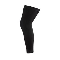 Rękaw Giro Chrono Knee Warmers. Czarne rękawiczki GIRO, bez wzorów, sportowe. W wyprzedaży za 147.15 zł.