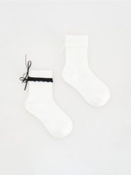 Skarpety 2 pack - czarny. Czarne skarpety Reserved, bez wzorów. W wyprzedaży za 27.99 zł.
