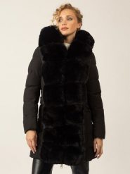 APART Płaszcz zimowy w kolorze czarnym rozmiar: 42. Czarne płaszcze Apart, na zimę, bez wzorów, z puchu, bez kaptura. Za 635.42 zł.