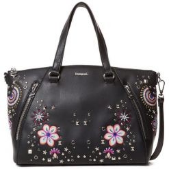 Desigual torebka damska czarna Bols Apolo Piadena. Czarne torebki klasyczne Desigual, bez wzorów, bez dodatków. W wyprzedaży za 244.00 zł.
