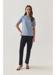 TATUUM Koszulka w kolorze błękitnym rozmiar: L. Niebieskie bluzki Tatuum, l, bez wzorów, bez kołnierzyka, bez ramiączek. Za 127.95 zł.