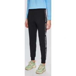 Calvin Klein Jeans - Spodnie. Spodnie materiałowe Calvin Klein Jeans. Za 399.90 zł.