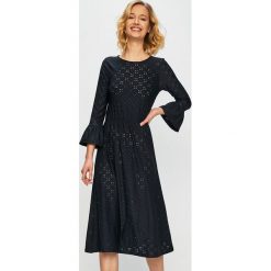 Jacqueline de Yong - Sukienka. Niebieskie sukienki Jacqueline de Yong, na co dzień, s, bez wzorów, z elastanu, casualowe, bez kołnierzyka, bez ramiączek, maxi, proste. W wyprzedaży za 59.90 zł.