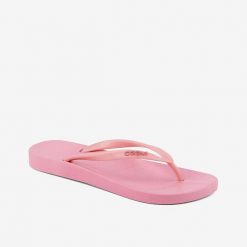 Damskie klapki Coqui Kaja. Brązowe klapki Coqui, bez wzorów, z materiału, bez obcasa, na płaskiej podeszwie. Za 110.99 zł.
