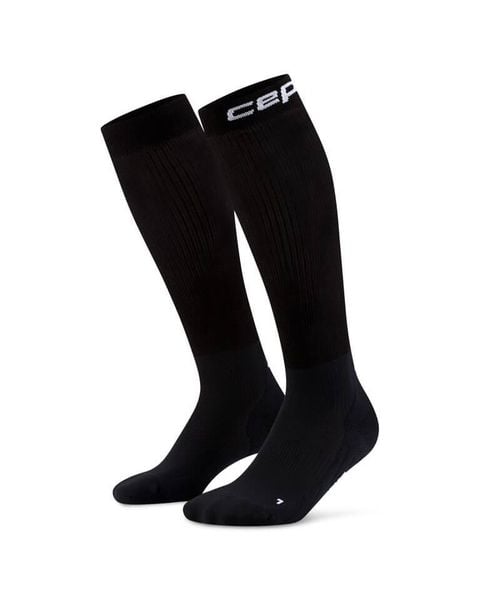 Skarpety regeneracyjne damskie Core CEP. Czarne skarpety CEP, bez wzorów, z elastanu. Za 189.00 zł.