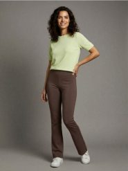 Legginsy flare - brązowy. Brązowe legginsy Sinsay, l, bez wzorów. Za 29.99 zł.