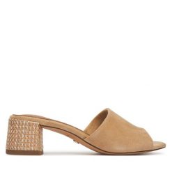 Klapki Tamaris. Brązowe klapki Tamaris, bez wzorów, bez obcasa. Za 209.99 zł.
