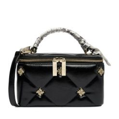 Torebka Nine West. Czarne torebki klasyczne Nine West, bez wzorów, bez dodatków. Za 259.99 zł.