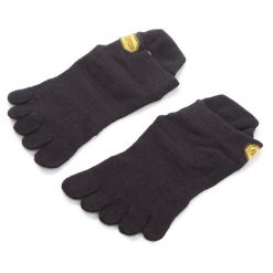 Skarpety Niskie Unisex Vibram Fivefingers. Czarne skarpety Vibram Fivefingers, bez wzorów. Za 39.99 zł.