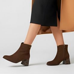 Botki damskie Maciejka, na obcasie we wzory i ze skóry naturalnej z ociepleniem, brązowe, K7202-02-00-8. Brązowe botki Maciejka, bez wzorów, ze skóry, bez obcasa, na obcasie, bez zapięcia. Za 269.00 zł.