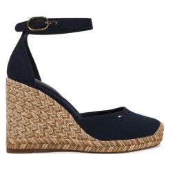 Espadryle Tommy Hilfiger. Niebieskie espadryle TOMMY HILFIGER, bez wzorów, bez obcasa, bez zapięcia. Za 409.99 zł.