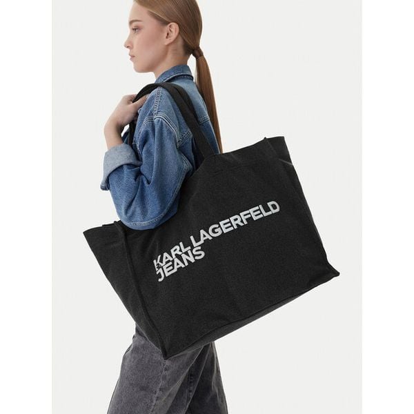 Torebka Karl Lagerfeld Jeans. Czarne shopper Karl Lagerfeld Jeans, bez wzorów, z jeansu, bez dodatków. Za 259.99 zł.
