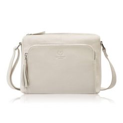 Torebka damska na ramię skórzana beżowa klasyczna miejska pojemna Paolo Peruzzi AY-22-BG. Brązowe torby na ramię bez wzorów, z materiału, biznesowe, na ramię, bez dodatków. Za 249.00 zł.