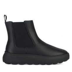 Botki Geox. Czarne botki Geox, bez wzorów, bez obcasa, na płaskiej podeszwie, bez zapięcia. Za 749.99 zł.