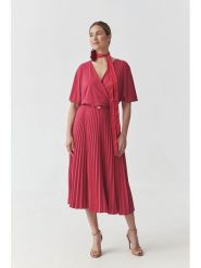 TATUUM Sukienka w kolorze różowym rozmiar: 3XL. Różowe sukienki Tatuum, xl, bez wzorów, z tkaniny, bez kołnierzyka, bez ramiączek, midi. Za 231.13 zł.