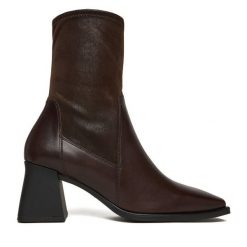 Botki Vagabond Shoemakers. Brązowe botki Vagabond Shoemakers, bez wzorów, bez obcasa, na słupku, bez zapięcia. Za 719.99 zł.