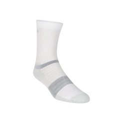 Skarpety do biegania Inov-8 Active High. Białe skarpety Inov-8, bez wzorów. Za 68.19 zł.