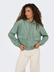 ONLY Bluza w kolorze zielonym rozmiar: S. Zielone bluzy Only, s, bez wzorów, bez kaptura. Za 140.95 zł.