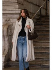 Maison héritage PARIS Skórzana torebka "Gisor Suede" w kolorze brązowym - 29 x 20 x 10 cm rozmiar: onesize. Brązowe torby na ramię Maison héritage PARIS, bez wzorów, z materiału, przez ramię, bez dodatków. Za 304.99 zł.