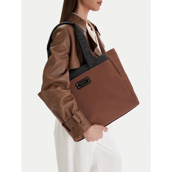 Torebka Nine West. Brązowe shopper Nine West, bez wzorów, bez dodatków. Za 148.99 zł.