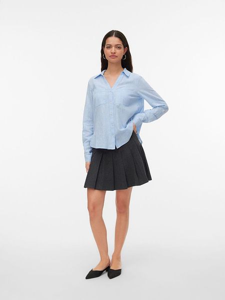Vero Moda Koszula w kolorze błękitnym rozmiar: M. Niebieskie koszule Vero Moda, m, bez wzorów, z bawełny, bez kołnierzyka, bez ramiączek. Za 84.60 zł.