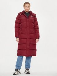 Tommy Jeans Płaszcz zimowy Alaska DW0DW14287 Czerwony Regular Fit. Czerwone płaszcze Tommy Jeans, na zimę, xs, bez wzorów, z jeansu, bez kaptura. Za 1,119.00 zł.