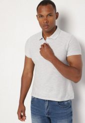 Jasnoszary T-shirt Polo z Bawełną Fodelira. Szare koszulki polo Born2be, l, bez wzorów, z bawełny, bez kołnierzyka, bez ramiączek. Za 64.99 zł.