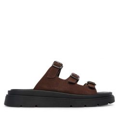 Klapki Tamaris. Brązowe klapki Tamaris, bez wzorów, bez obcasa. Za 369.99 zł.