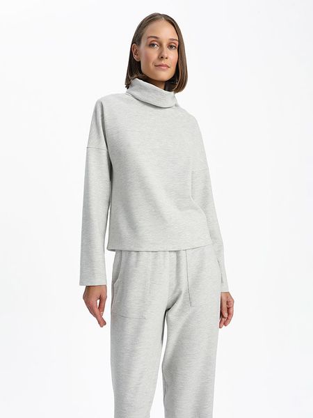 BGN Golf w kolorze jasnoszarym rozmiar: 40. Szare golfy BGN, bez wzorów, bez ramiączek. Za 43.47 zł.