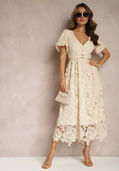 Jasnobeżowa Koronkowa Sukienka Koktajlowa z Głębokim Trójkątnym Dekoltem Wrenna. Brązowe sukienki Renee, m, bez wzorów, z koronki, bez kołnierzyka, bez ramiączek, midi. Za 249.99 zł.