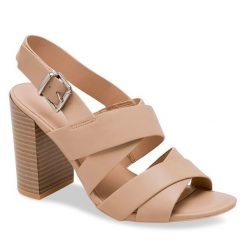 Sandały Clara Barson. Czarne sandały Clara Barson, bez wzorów, bez obcasa, na koturnie, bez zapięcia. Za 119.99 zł.