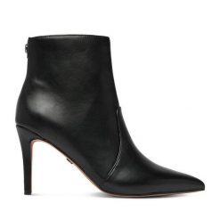 Botki Nine West. Czarne botki Nine West, bez wzorów, bez obcasa, na szpilce, bez zapięcia. Za 279.99 zł.
