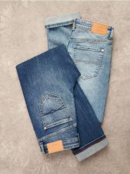 Jeansy Boyfriend - granatowy. Niebieskie jeansy Reserved, bez wzorów. Za 129.99 zł.