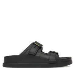 Klapki Blauer. Czarne klapki Blauer, bez wzorów, bez obcasa. Za 139.99 zł.