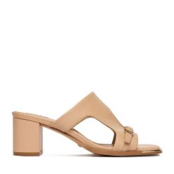 Klapki MEXX. Brązowe klapki Mexx, bez wzorów, bez obcasa. Za 279.99 zł.