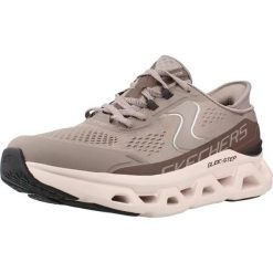 Buty SKECHERS 150510S Brązowy. Brązowe trekkingi Skechers, z materiału, na fitness i siłownię. Za 448.99 zł.