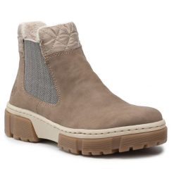 Botki Rieker. Brązowe botki Rieker, bez wzorów, bez obcasa, na płaskiej podeszwie, bez zapięcia. Za 279.00 zł.
