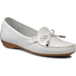 Mokasyny FILIPE - 5166 Branco Bf 5083. Białe mokasyny Filipe, bez wzorów, ze skóry, bez obcasa. W wyprzedaży za 169.00 zł.