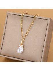 Atelier MIU Pozłacany naszyjnik z elementami ozdobnymi - dł. 46 cm rozmiar: onesize. Białe naszyjniki Atelier MIU, z perłą, pozłacane. Za 39.99 zł.