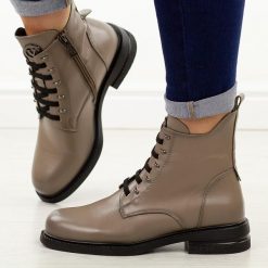 Taupe płaskie botki damskie Vinceza 58578. Botki VINCEZA, na jesień, bez wzorów, z jeansu, z okrągłym noskiem, bez obcasa, na płaskiej podeszwie, bez zapięcia. Za 219.00 zł.