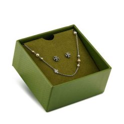 Zestaw naszyjnik i kolczyki Tory Burch. Szare naszyjniki Tory Burch, srebrne. Za 599.99 zł.