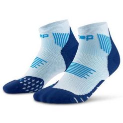 Damskie skarpety kompresyjne do biegania sportowe za kostkę Core Run CEP. Białe skarpety CEP, bez wzorów, z elastanu. Za 79.00 zł.