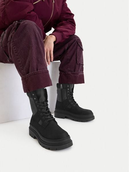 G-Star Raw Trzewiki CEO-WI45-VR-3400-02 Czarny. Czarne botki G-Star, bez wzorów, ze skóry, bez obcasa, na płaskiej podeszwie, bez zapięcia. Za 439.99 zł.